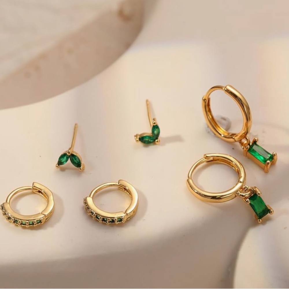 NEW 14k Gold Plated Earrings Set - Picture 2 of 3